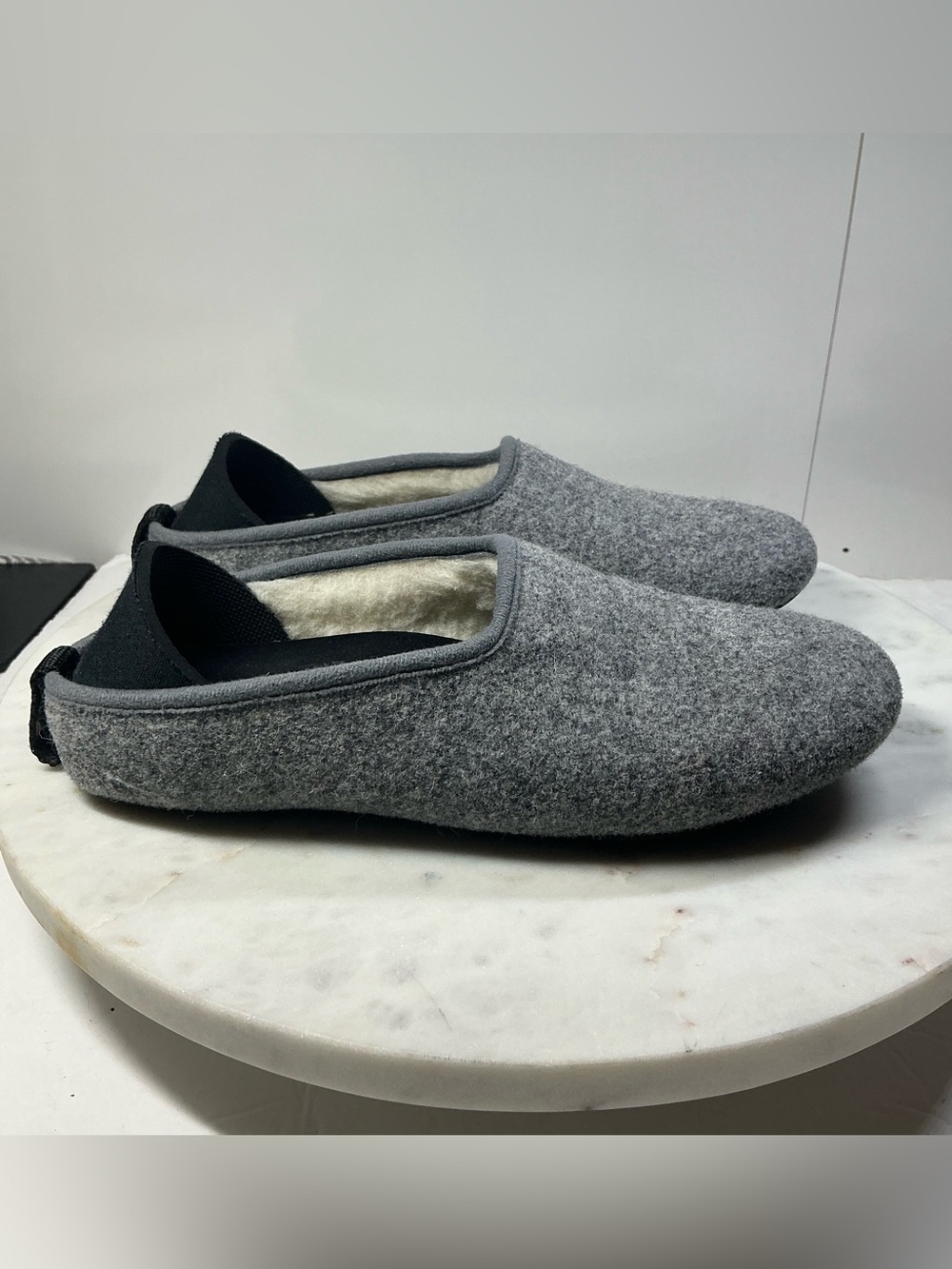 Mahabis EU 37 Classic Light Gray Slipper Women Size 6.5 to 7